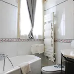 Lovely Flat Close To Eiffel Tower 파리