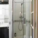 Lovely Flat Close To Eiffel Tower 아파트