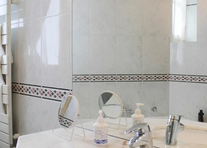 Lovely Flat Close To Eiffel Tower Апартаменты Париж