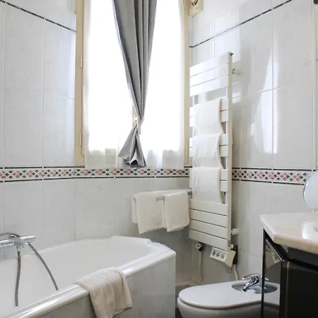 Lovely Flat Close To Eiffel Tower Paris