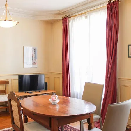 Lovely Flat Close To Eiffel Tower *