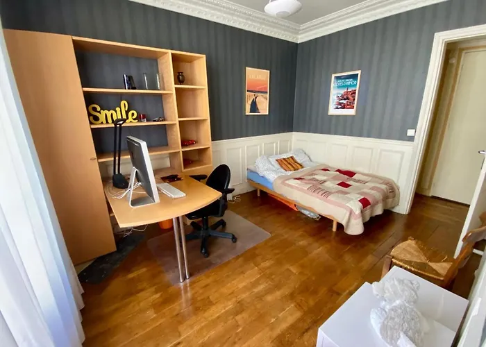아파트 Lovely Flat Close To Eiffel Tower 파리