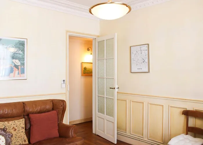Lovely Flat Close To Eiffel Tower 아파트 *