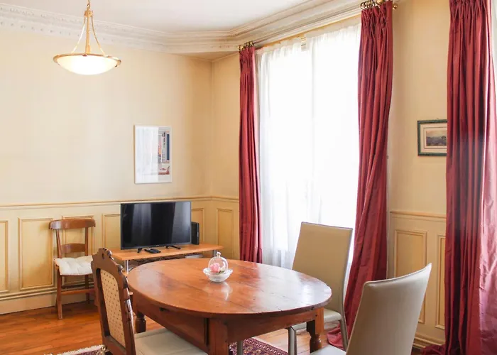 Lovely Flat Close To Eiffel Tower *