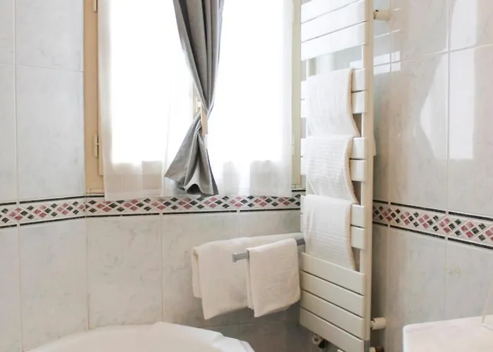 Apartament Lovely Flat Close To Eiffel Tower